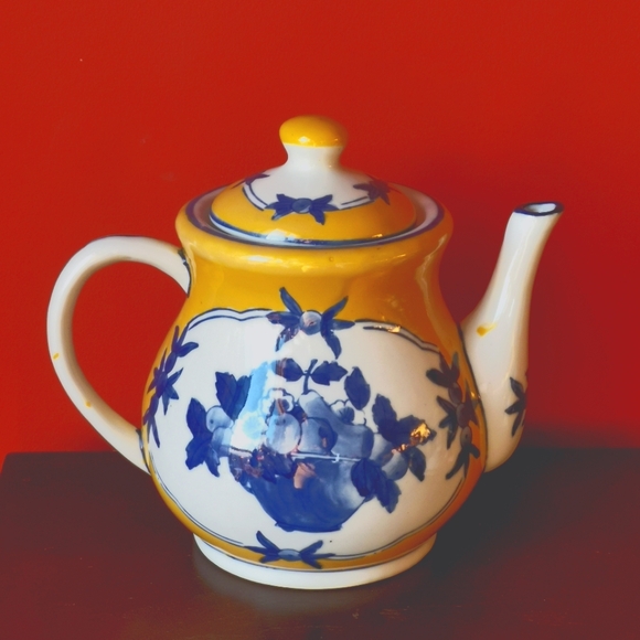 Vintage Ceramic Blue and Yellow Tea Pot / Coffee Pot - Picture 2 of 7